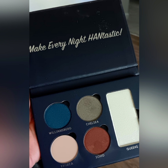 HAN New York 🏙️ Nights Eyeshadow Highlighter Magnetic Palette Cruelty Free - Picture 3 of 3